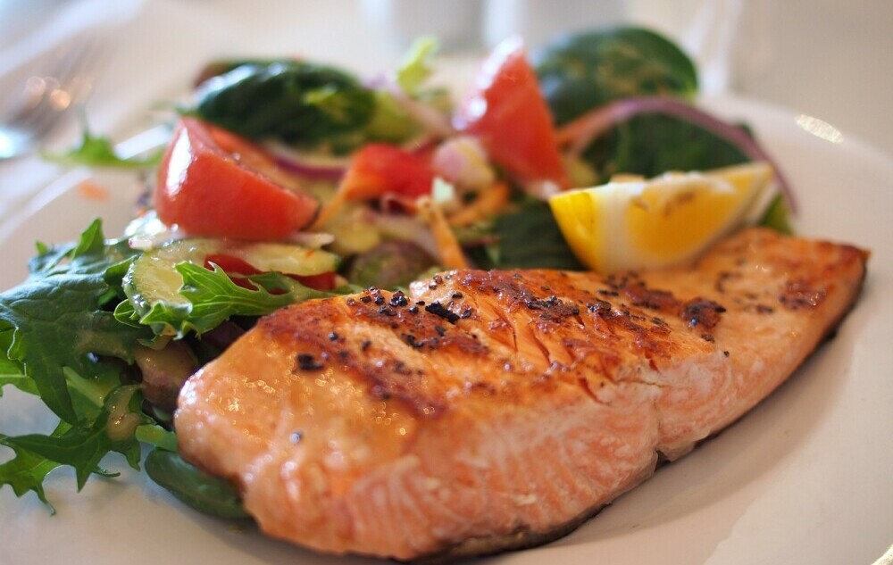salmon steak and green salad